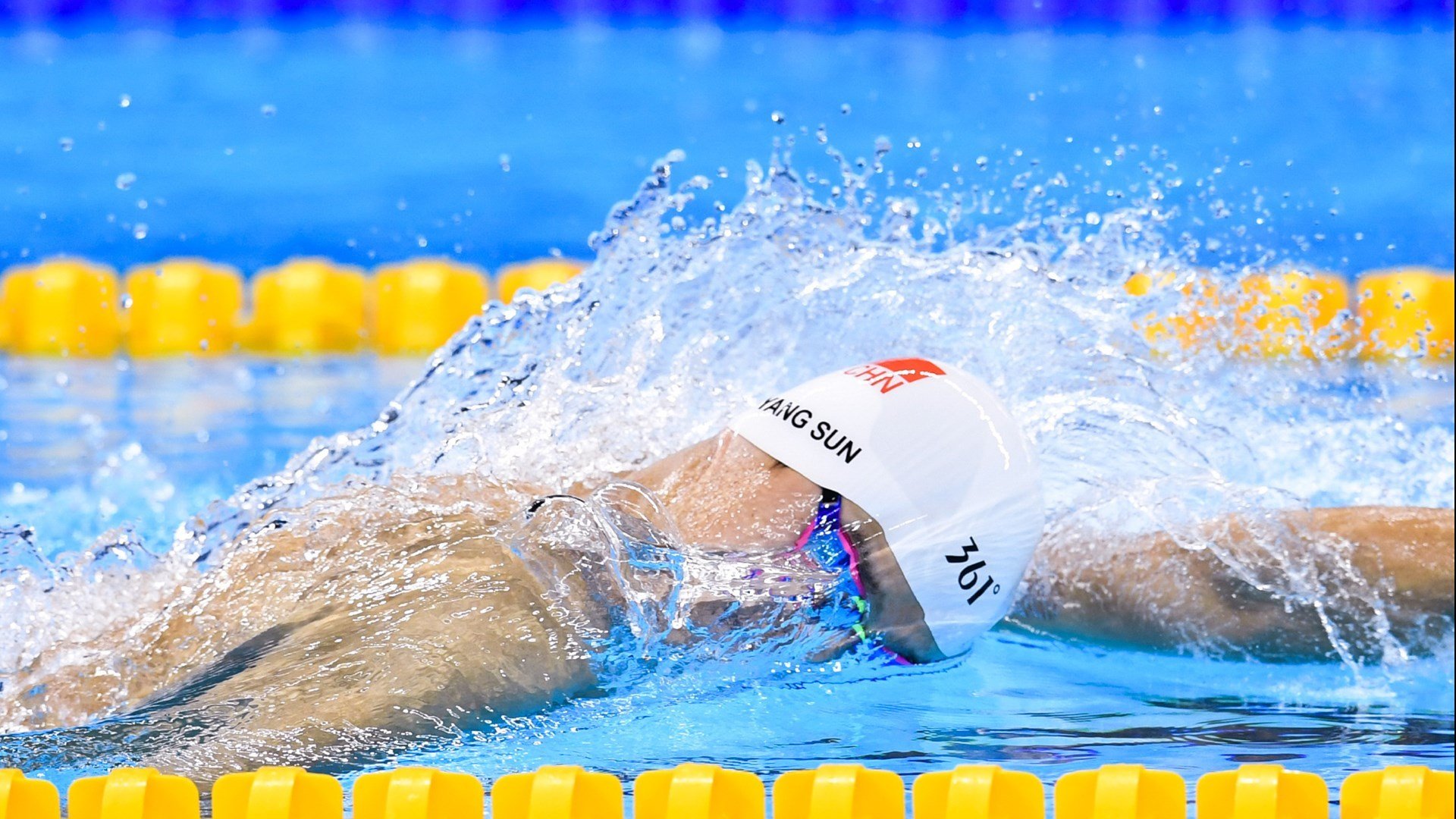 世界杯：英格兰球迷自编“点球缓解歌” 用自嘲方式面对十二码阴影